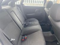 Usado Mazda 323F 90 CV (66 kW) 1997 Blanco Berlina