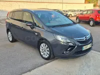 Usado Opel Zafira Tourer Excellence 136 CV (100 kW) 2015 Gris / plata Monovolumen
