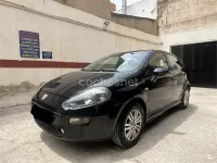Usado Fiat Punto Lounge 69 CV (50 kW) 2014 Negro Utilitario