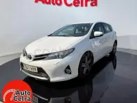 Usado Toyota Auris Active 124 CV (91 kW) 2014 Blanco Berlina