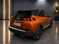 Usado Peugeot 2008 GT 130 CV (95 kW) 2022 Naranja SUV