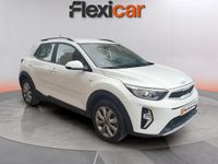 Usado Kia Stonic 84 CV (61 kW) 2022 Blanco SUV