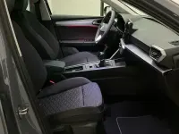 Usado Seat Leon FR 130 CV (95 kW) 2023 Gris plata Berlina