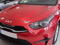 Usado Kia Ceed 136 CV (100 kW) 2024 Rojo Utilitario