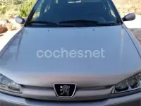 Usado Peugeot 306 90 CV (66 kW) 2000 Gris / plata Berlina