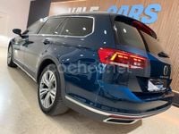 Usado VW Passat Alltrack 200 CV (147 kW) 2022 Azul Familiar