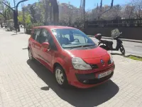 Usado Renault Modus Dynamique 110 CV (80 kW) 2008 Rojo Monovolumen