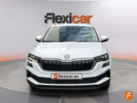 Usado Skoda Karoq Ambition 150 CV (110 kW) 2022 Blanco SUV