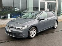 Usado VW Golf VIII Life 110 CV (80 kW) 2020 Gris / plata Berlina