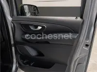 Usado Mercedes V220 Avantgarde 163 CV (119 kW) 2015 Gris / plata Monovolumen