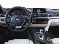 Usado BMW 318 150 CV (110 kW) 2016 Azul Berlina