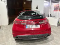 Usado Honda Civic Executive 140 CV (102 kW) 2007 Rojo Berlina