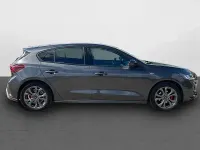 Usado Ford Focus ST-Line X 125 CV (91 kW) 2022 Gris Berlina