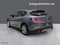 Usado Alfa Romeo Stelvio Super 179 CV (131 kW) 2017 Gris SUV