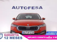Usado Skoda Octavia Style 150 CV (110 kW) 2021 Rojo Familiar