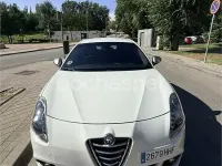 Usado Alfa Romeo Giulietta Distinctive 170 CV (125 kW) 2011 Blanco Utilitario