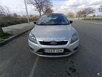 Usado Ford Focus Titanium 115 CV (84 kW) 2008 Gris / plata Berlina
