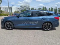 Używany Ford Focus ST-Line 150 KM (110 kW) 2020 Niebieski Kombi