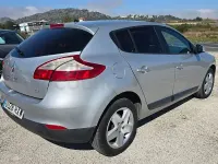 Usado Renault Mégane Business 95 CV (69 kW) 2014 Gris / plata Berlina