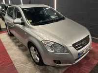 Usado Kia Ceed 115 CV (84 kW) 2009 Gris / plata Utilitario
