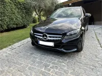 Usado Mercedes C200 150 CV (110 kW) 2018 Negro Familiar