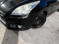 Usado Peugeot 5008 112 CV (82 kW) 2011 Negro Familiar