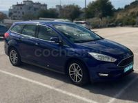 Usado Ford Focus Trend 125 CV (91 kW) 2017 Azul Familiar