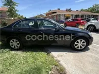 Usado Mercedes C200 Avantgarde 136 CV (100 kW) 2010 Negro Berlina