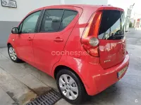 Usado Opel Agila Enjoy 86 CV (63 kW) 2008 Rojo Utilitario