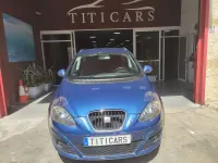 Usado Seat Altea Ecomotive 105 CV (77 kW) 2013 Azul Monovolumen
