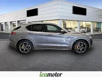 Usado Alfa Romeo Stelvio Veloce 210 CV (154 kW) 2021 Gris / plata SUV