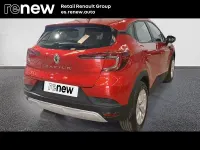 Usado Renault Captur Evolution 100 CV (73 kW) 2023 Rojo SUV