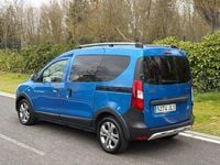 Usado Dacia Dokker Stepway 90 CV (66 kW) 2016 Azul Monovolumen