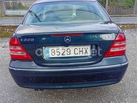 Usado Mercedes C220 Elegance 143 CV (105 kW) 2003 Azul Berlina