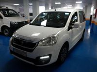 Usado Peugeot Partner Tepee Active 100 CV (73 kW) 2016 Blanco Monovolumen