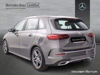 Usado Mercedes B200 AMG line 150 CV (110 kW) 2025 Gris montaña Monovolumen