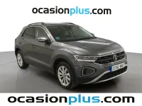 Usado VW T-Roc Life 110 CV (80 kW) 2024 Gris / plata SUV