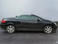 Usado Peugeot 307 CC 138 CV (101 kW) 2004 Negro Descapotable