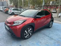 Usado Toyota Aygo X Edition 72 CV (52 kW) 2022 Rojo SUV