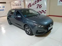 Usado Hyundai i30 136 CV (100 kW) 2021 Gris