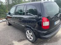Usado Opel Zafira Elegance 100 CV (73 kW) 2005 Negro Monovolumen