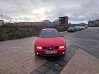 Usado Seat Leon 125 CV (91 kW) 2003 Rojo Utilitario