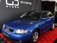 Usado Audi A3 Ambiente 125 CV (91 kW) 2000 Azul Utilitario