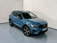 Usado Volvo XC40 Plus 197 CV (144 kW) 2025 Azul SUV