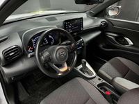 Usado Toyota Yaris Cross Active 116 CV (85 kW) 2023 Blanco SUV