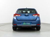 Usado Toyota Auris Hybrid Active 136 CV (100 kW) 2015 Azul Berlina