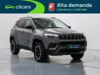 Usado Jeep Compass Trailhawk 240 CV (176 kW) 2024 Gris / plata SUV