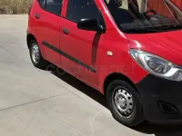 Usado Hyundai i10 Classic 69 CV (50 kW) 2012 Rojo Utilitario
