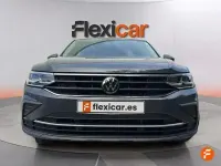 Usado VW Tiguan Life 150 CV (110 kW) 2022 Azul SUV