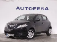 Usado Lancia Ypsilon 69 CV (50 kW) 2016 Negro Utilitario
